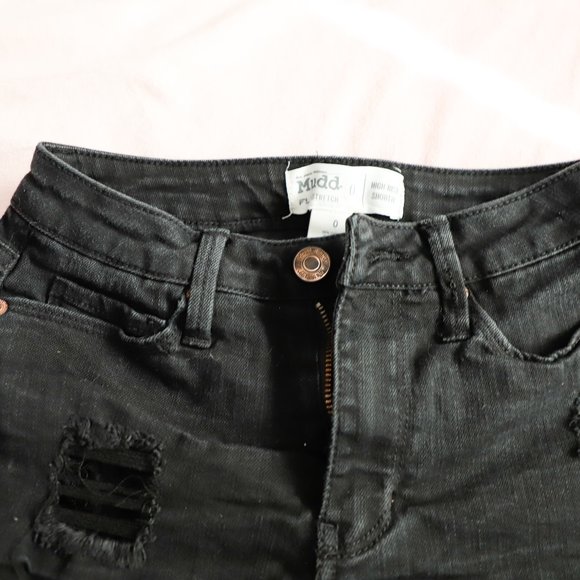 Mudd High Rise Shorts - Picture 2 of 6